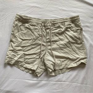 linen shorts